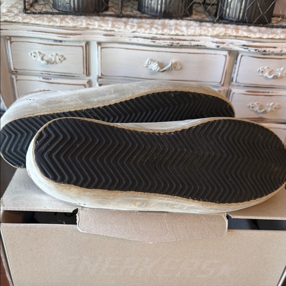 Golden Goose Superstar Classic Dotted Star Size 40 - Picture 14 of 15